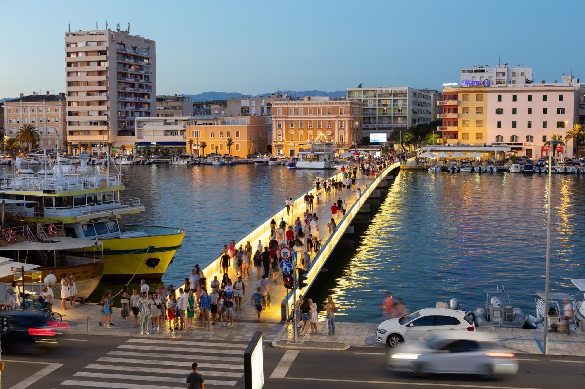 Aurum Ponte Superior زادار المظهر الخارجي الصورة